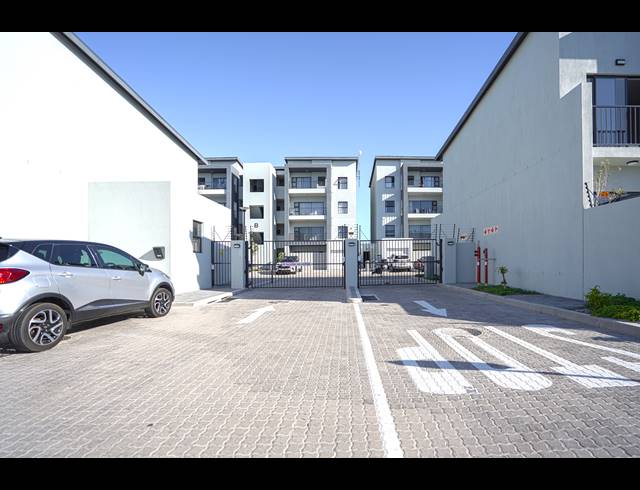 3 BEDROOM APARTMENT TO LET IN SANDOWN